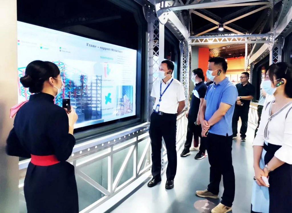 巖星專題 | 廣東工業設計城領導蒞臨深圳參觀深圳優秀企業博物館插圖(5)