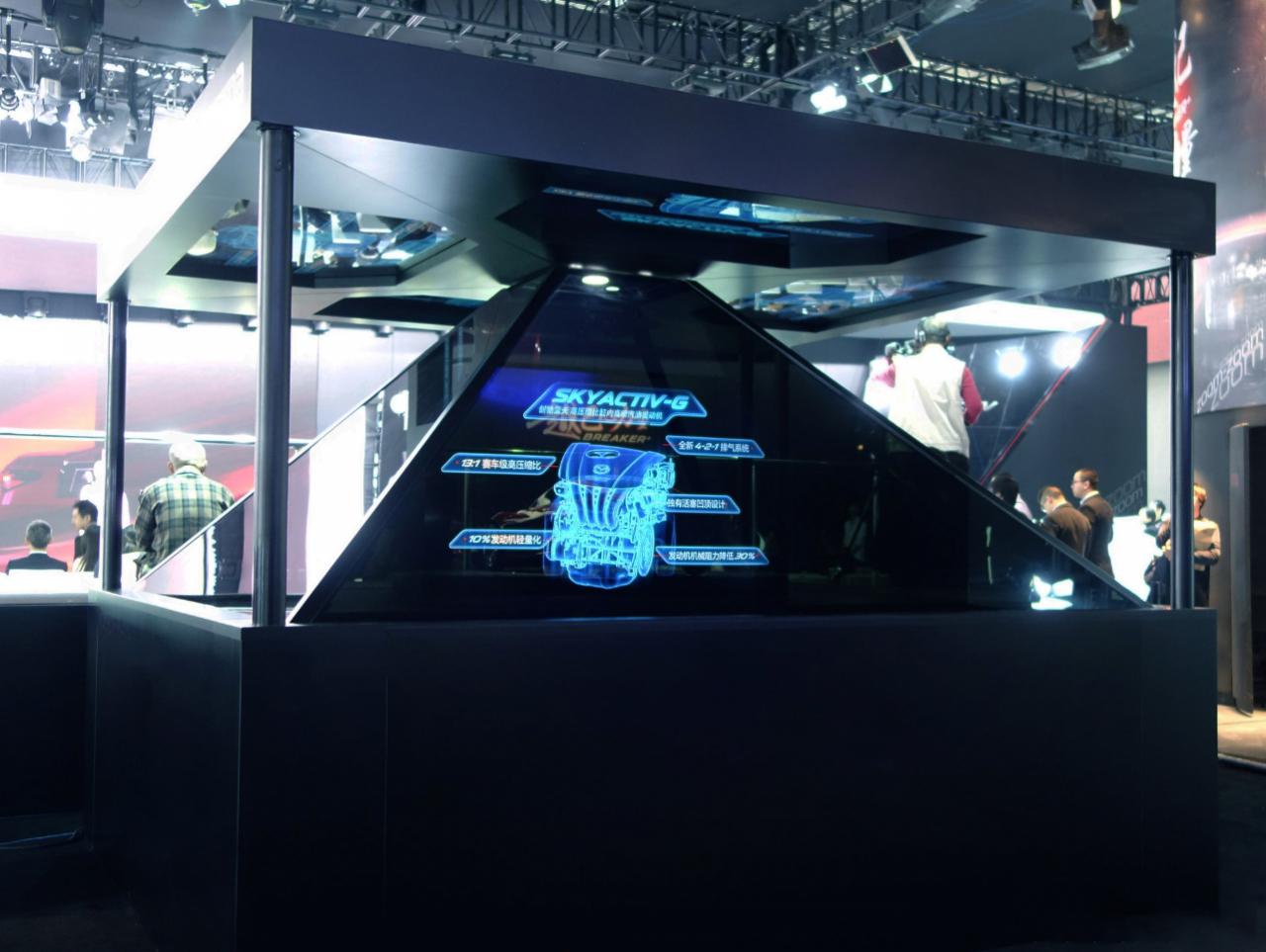 裸眼3D和全息投影之間的區別簡介插圖 裸眼3D和全息投影之間的區別簡介插圖