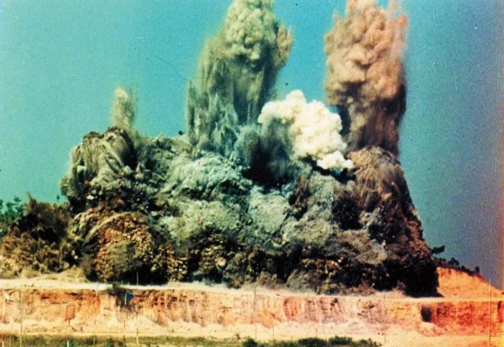 巖星之聲 | 探訪深圳第一家企業(yè)博物館,風雷激蕩,歷久彌新插圖 巖星之聲 | 探訪深圳第一家企業(yè)博物館,風雷激蕩,歷久彌新插圖